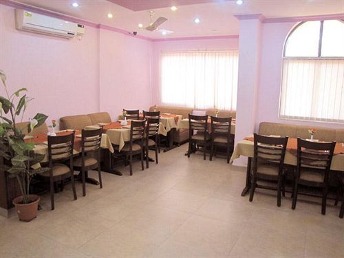 Hotel Surya Palace Madgaon Extérieur photo